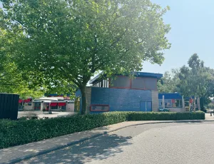 RIANT Wold - buitenzijde pand